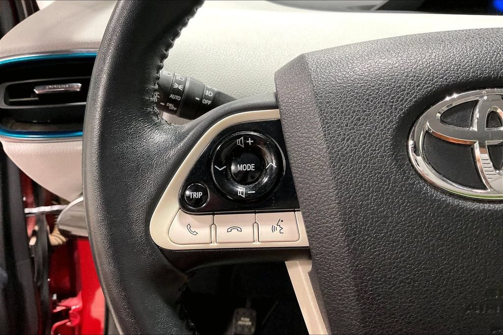 Used 2018 Toyota Prius Prime Advanced FWD image 22