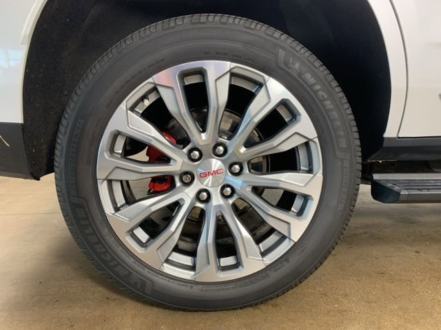 Used 2021 GMC Yukon Denali w/ Denali Premium Package image 43