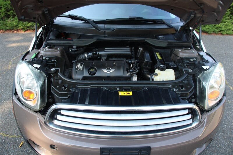 Used 2011 MINI Cooper Countryman FWD image 18