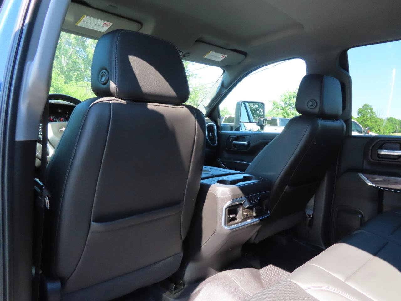 Used 2020 Chevrolet Silverado 2500 LTZ w/ LTZ Plus Package AWD/4WD image 46