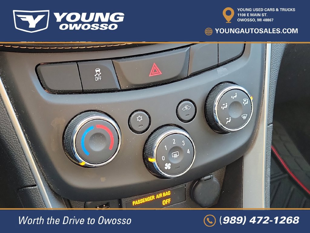 Used 2022 Chevrolet Trax LT w/ LT Convenience Package AWD/4WD image 21