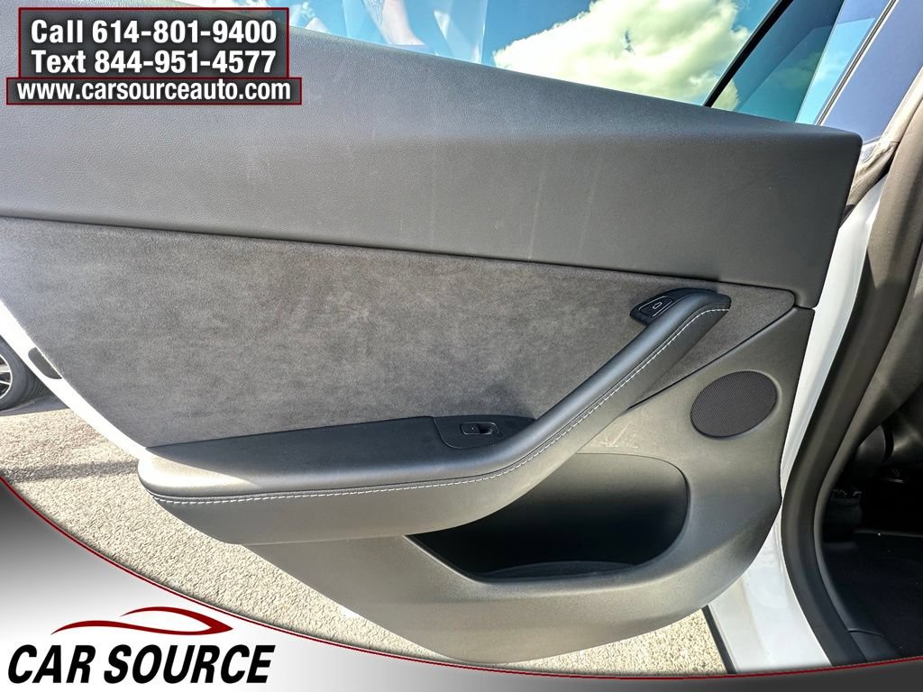 Used 2021 Tesla Model Y Long Range AWD/4WD image 18