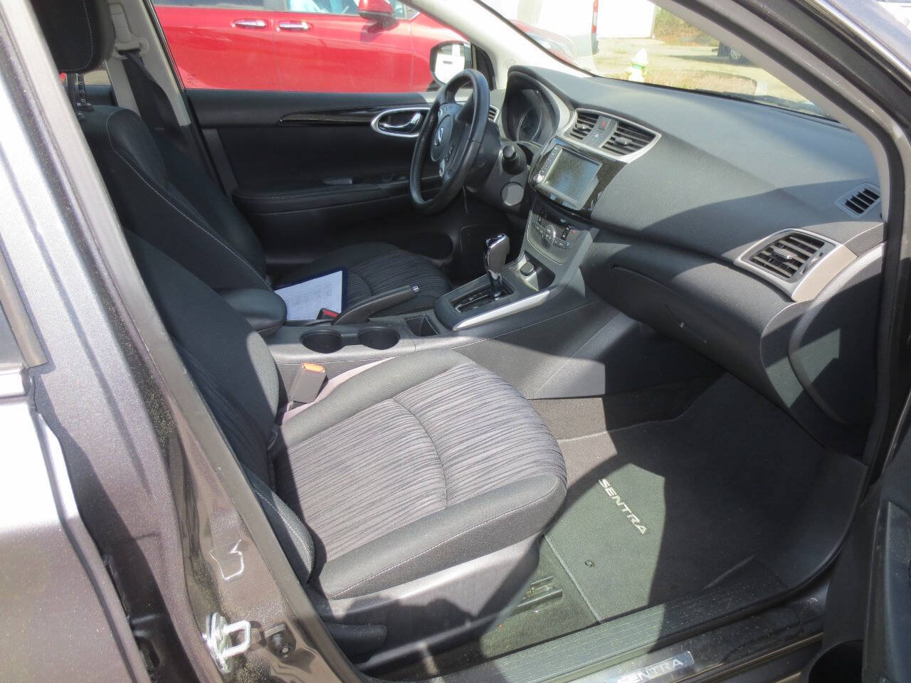 Used 2019 Nissan Sentra SV FWD image 5