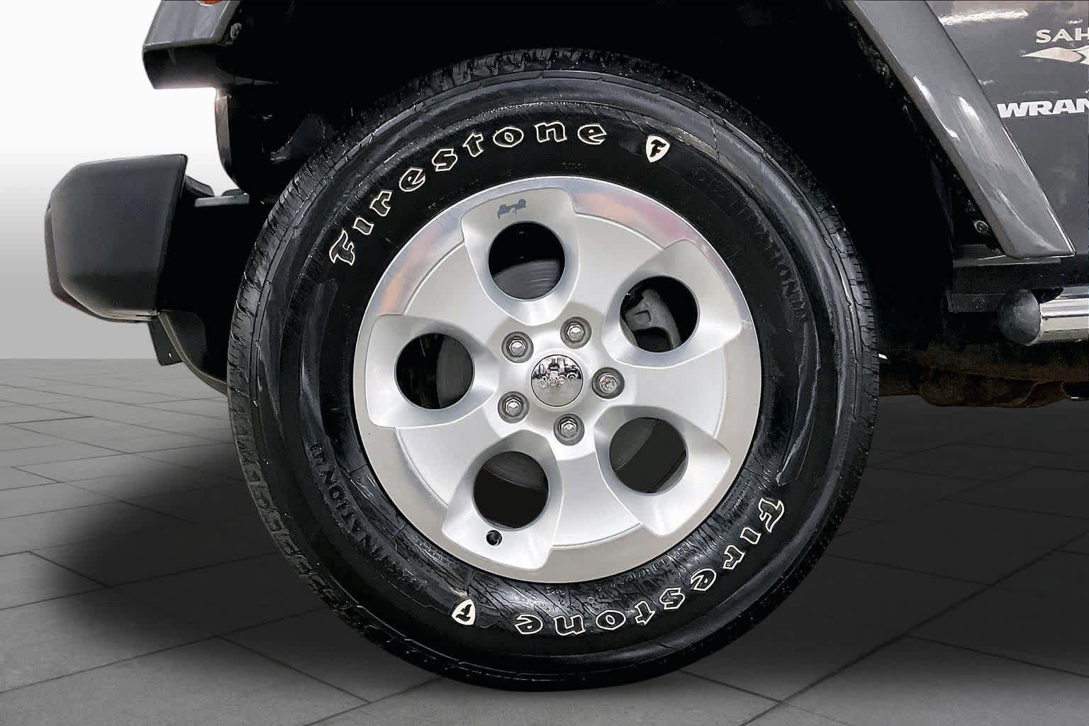 Used 2014 Jeep Wrangler Sahara AWD/4WD image 11