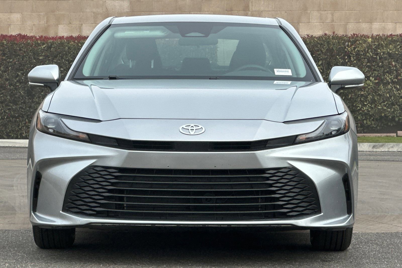 Used 2025 Toyota Camry LE image 9