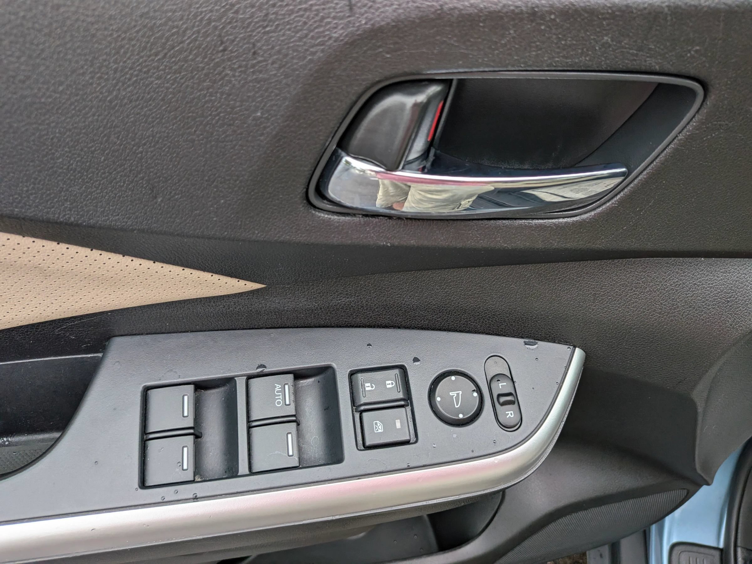 Used 2015 Honda CR-V EX-L image 22