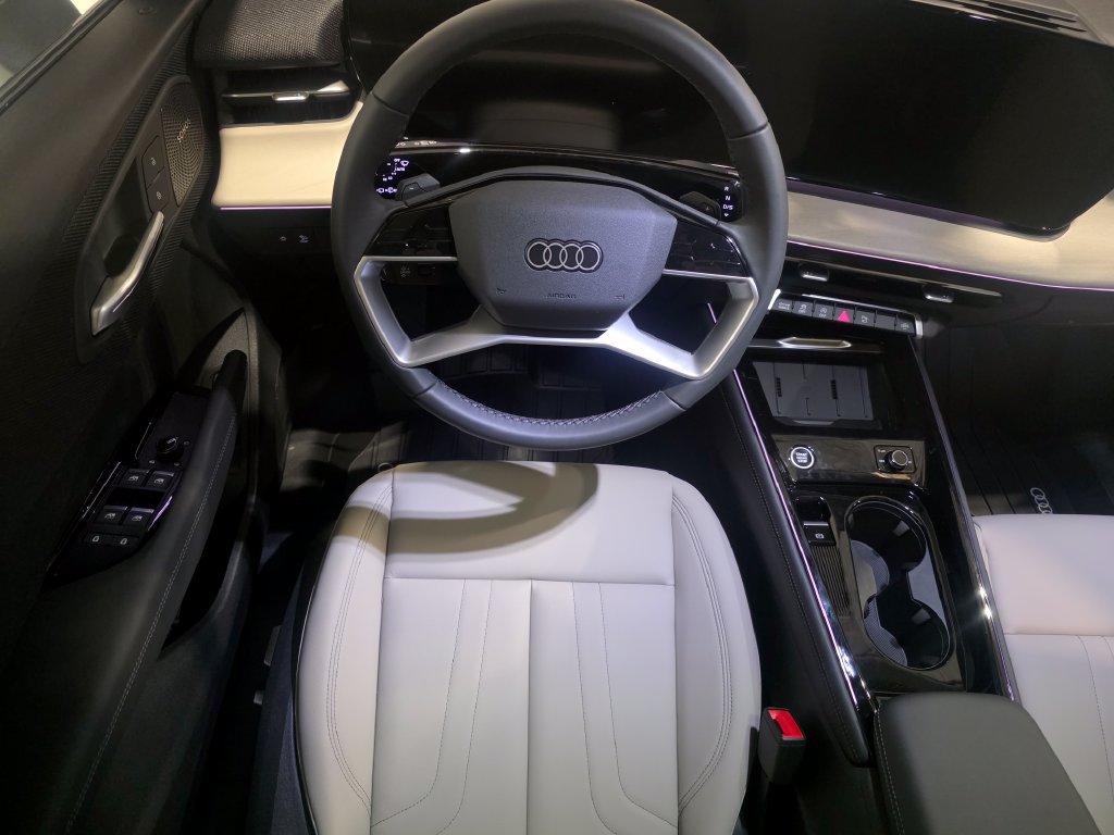 New 2026 Audi Q3 quattro 2.0T AWD/4WD image 15