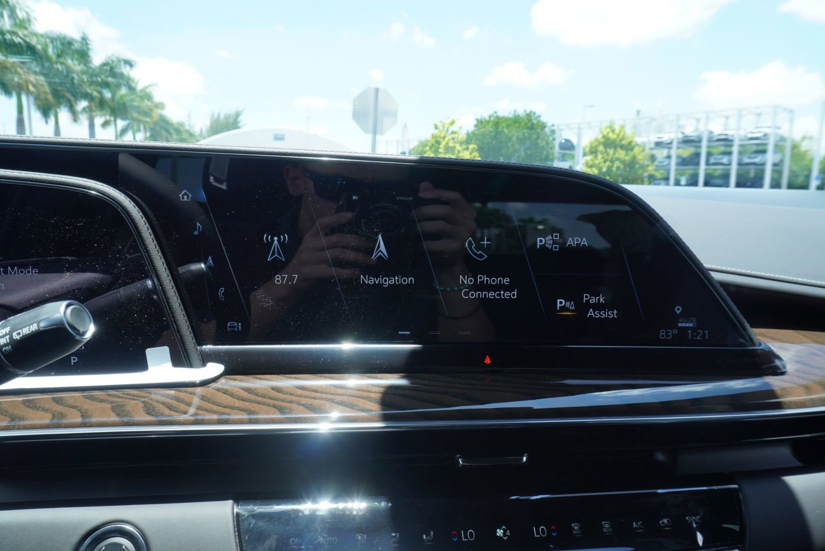 New 2024 Cadillac Escalade Sport Platinum w/ LPO, ONYX Package image 14