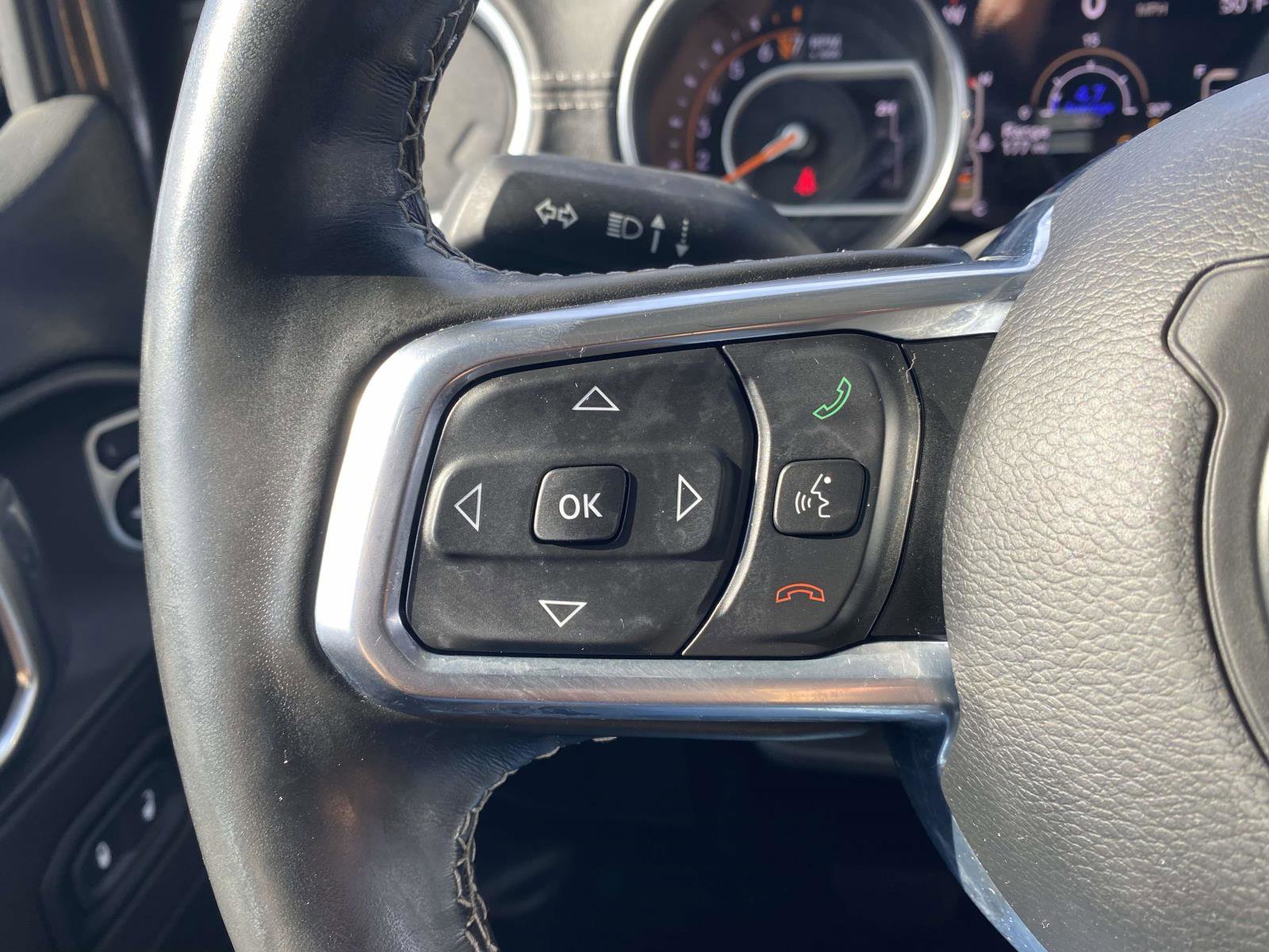 Used 2020 Jeep Wrangler Unlimited Sahara image 18