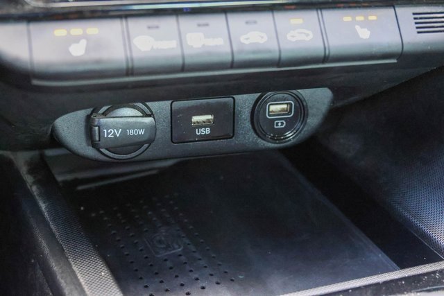 Used 2022 Hyundai Elantra SEL w/ Convenience Package image 21