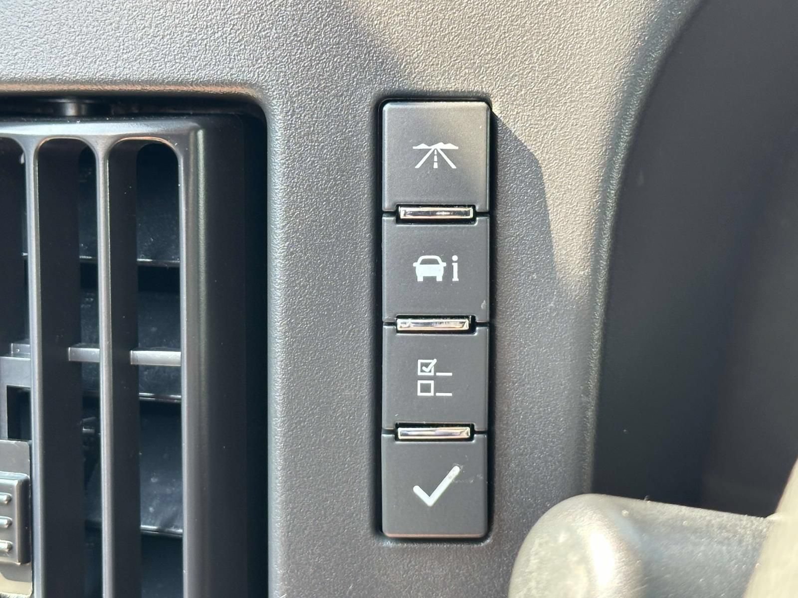 Certified 2025 Chevrolet Express 2500 w/ Driver Convenience Package RWD image 15