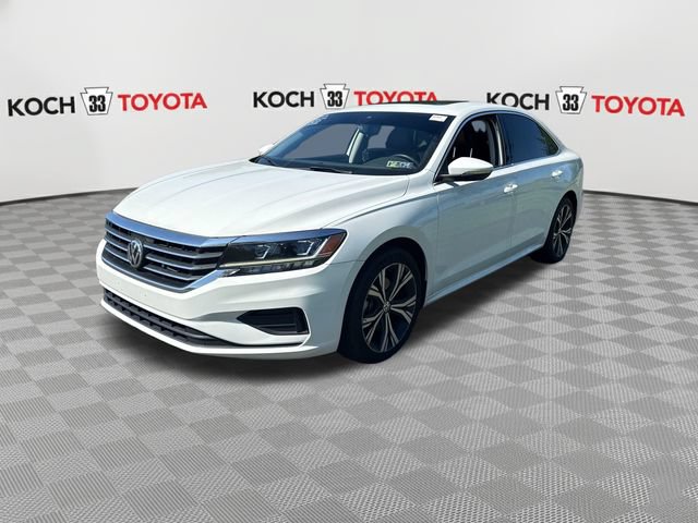 Used 2021 Volkswagen Passat 2.0T SE FWD image 3