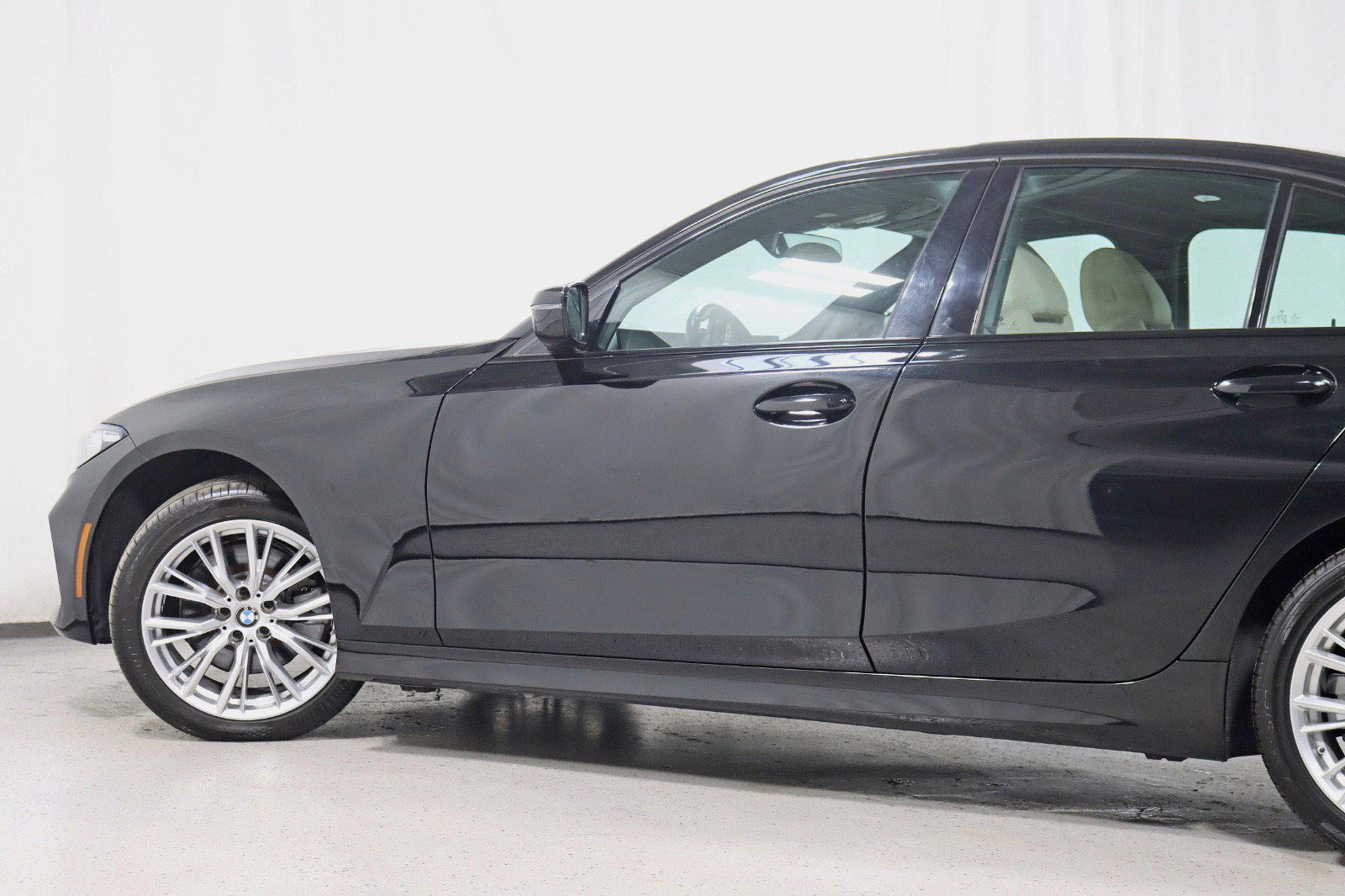 Used 2023 BMW 330i 330i-Premium Package w/ Premium Package image 11