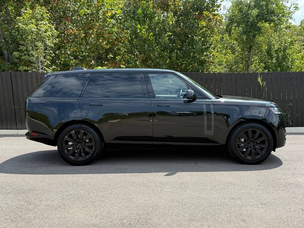 New 2026 Land Rover Range Rover Long Wheelbase SE AWD/4WD image 6
