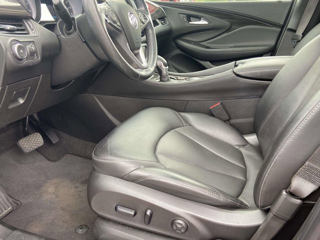 Used 2020 Buick Envision Essence image 12