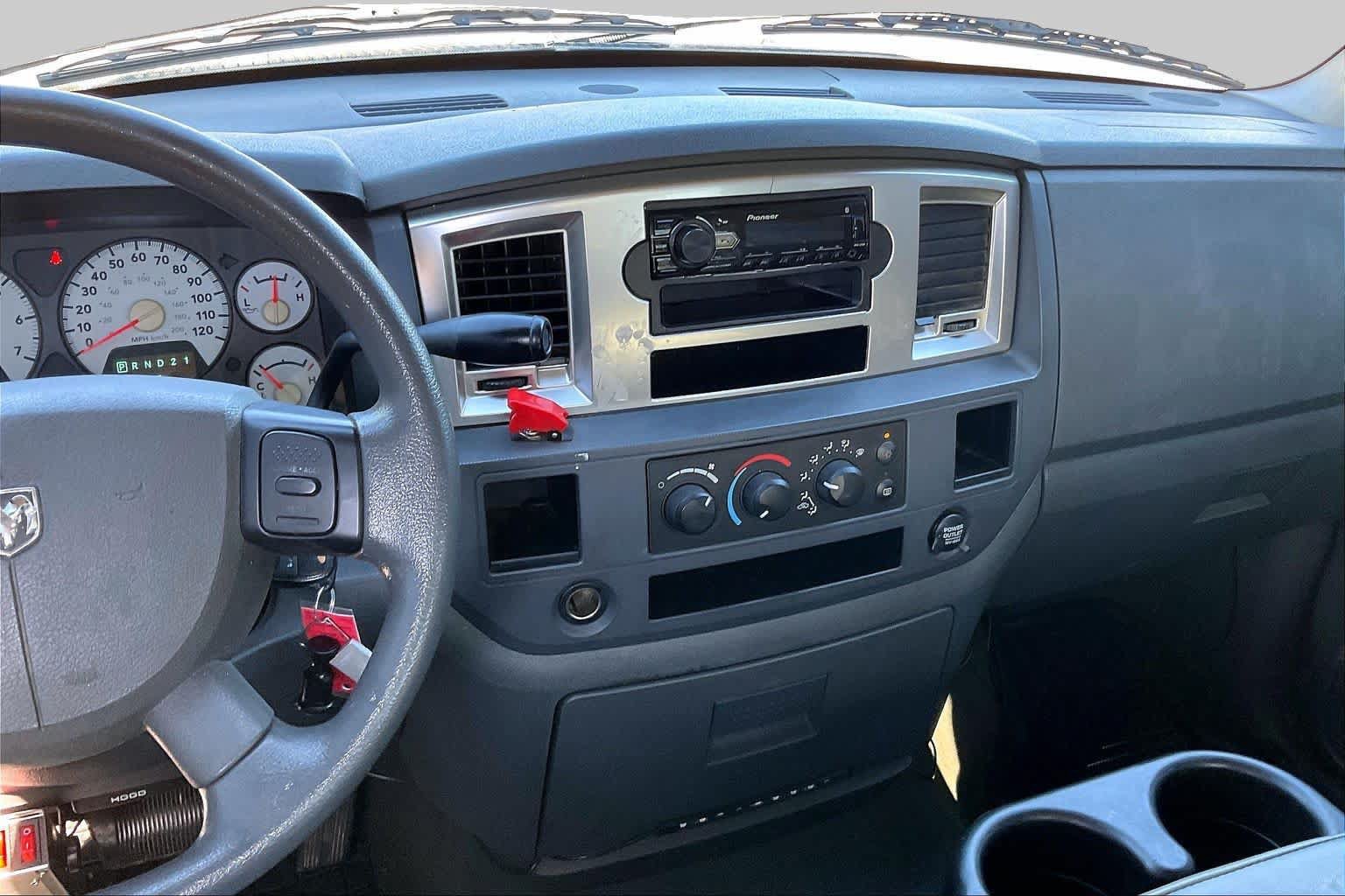 Used 2007 Dodge Ram 1500 Truck SLT RWD image 6
