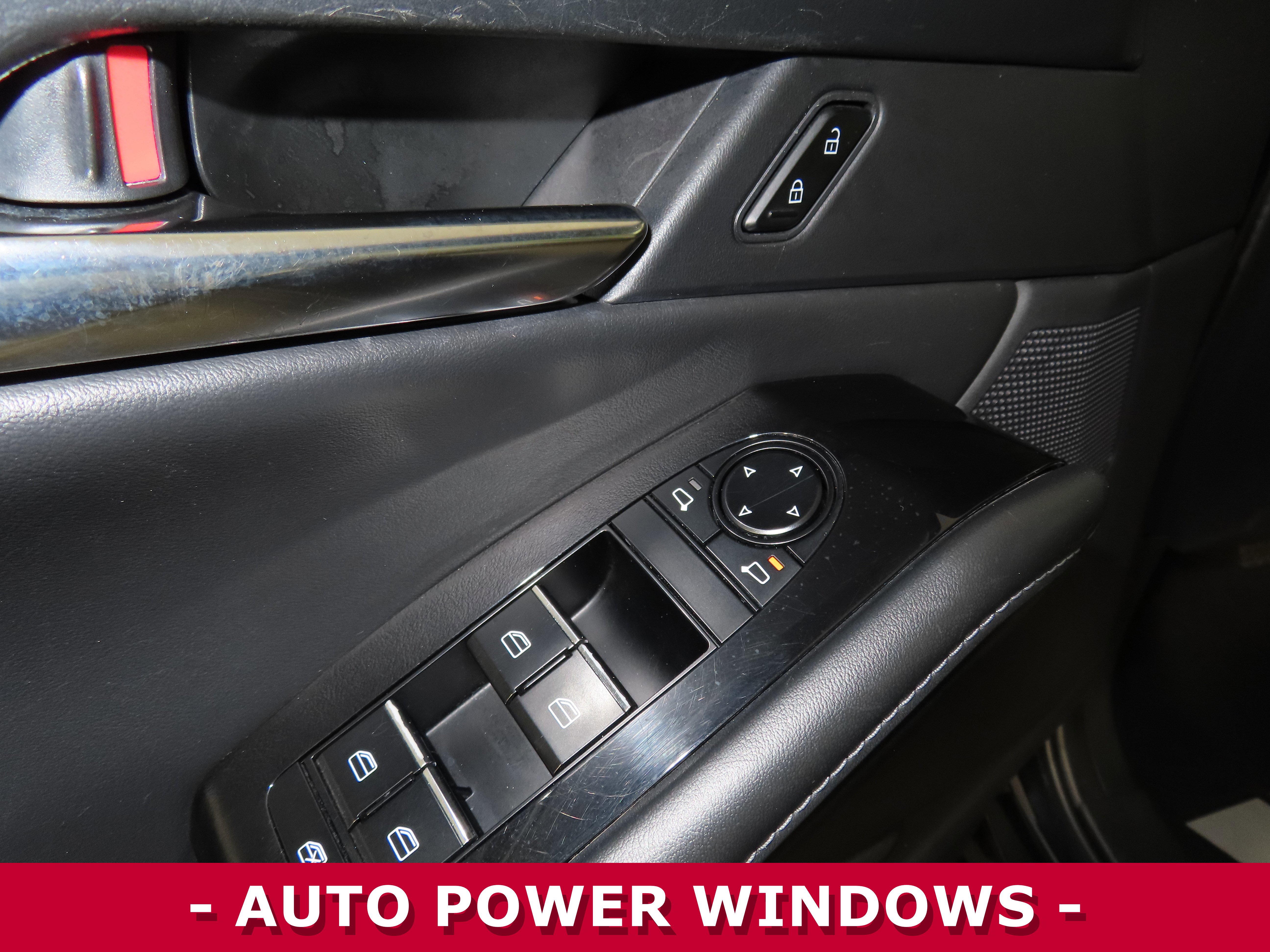 Used 2023 MAZDA CX-30 AWD 2.5 S w/ Preferred Package image 6