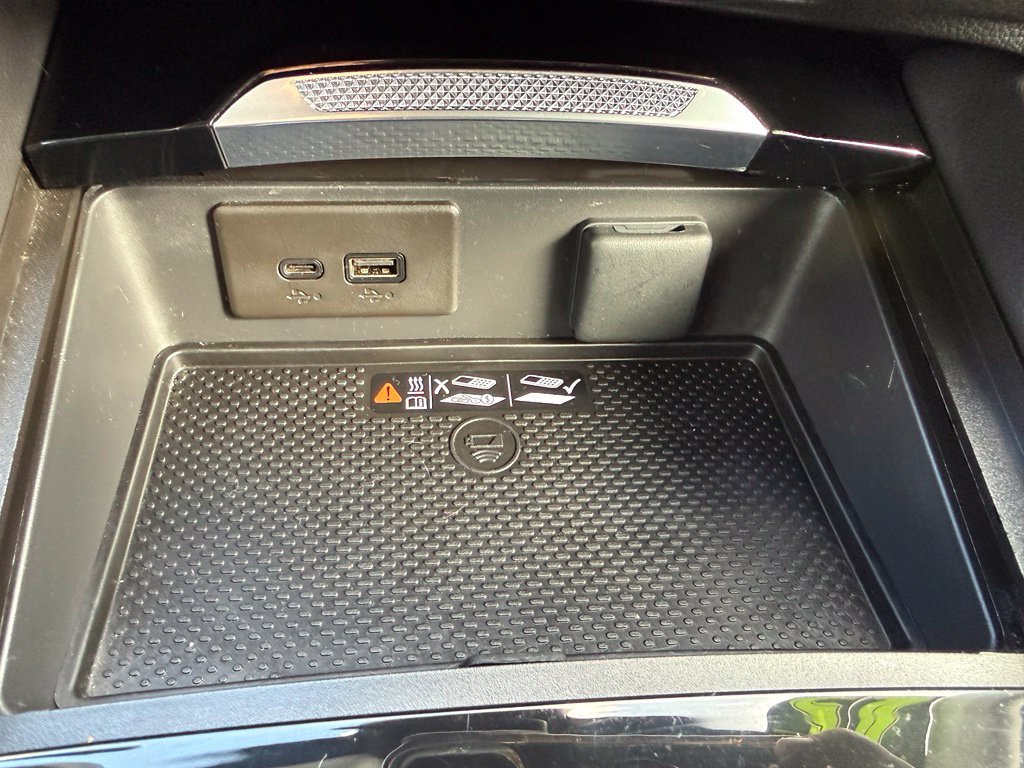 Used 2025 Buick Envision Preferred AWD/4WD image 28