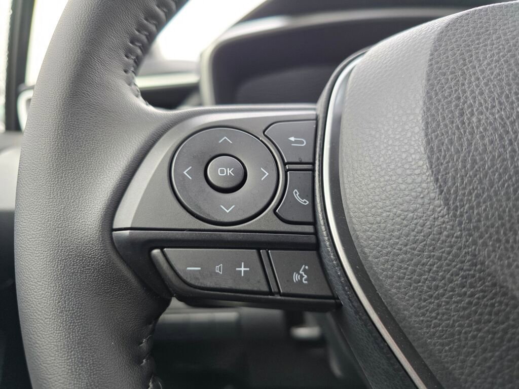 Used 2026 Toyota Corolla SE FWD image 20