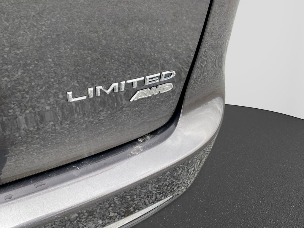Used 2023 Chrysler Pacifica Limited w/ Trailer Tow Group image 41