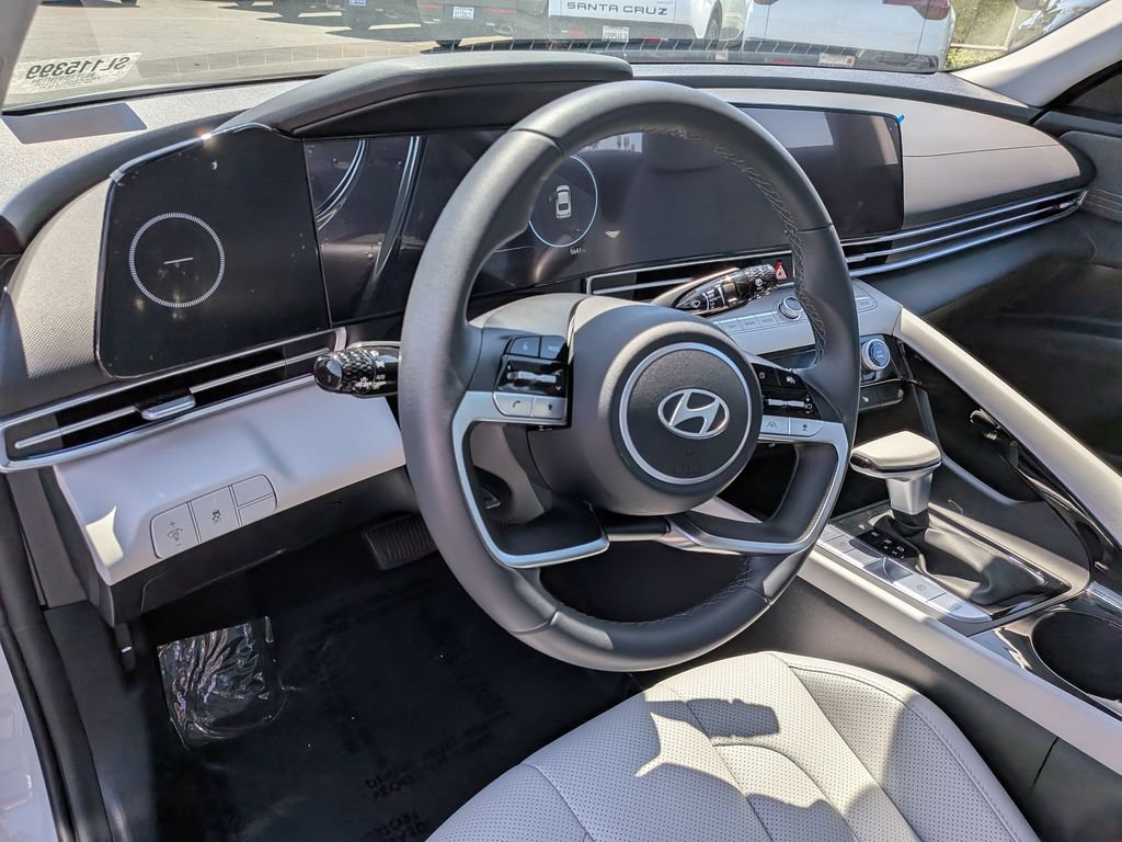 Certified 2026 Hyundai Elantra Limited FWD image 14