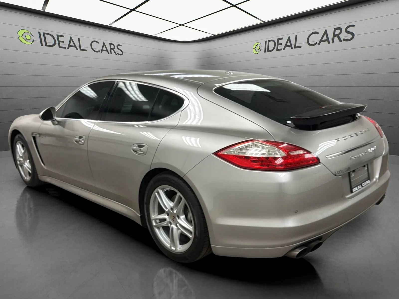 Used 2012 Porsche Panamera S RWD image 7