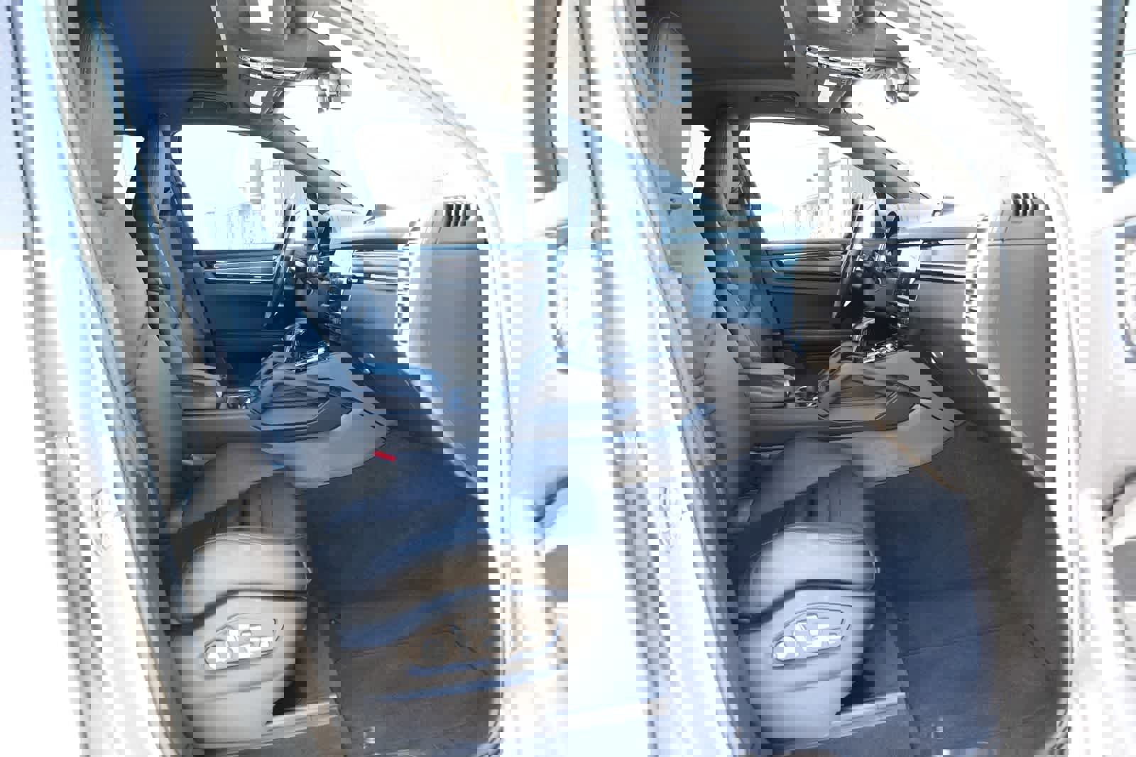 Used 2021 Porsche Cayenne GTS image 21