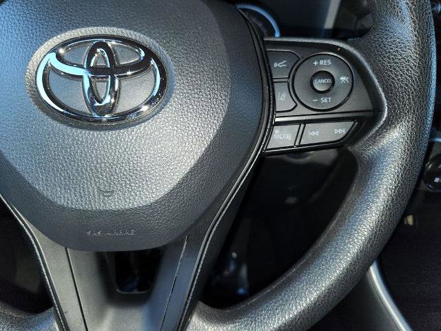 Used 2025 Toyota RAV4 XLE w/ Convenience Package image 25