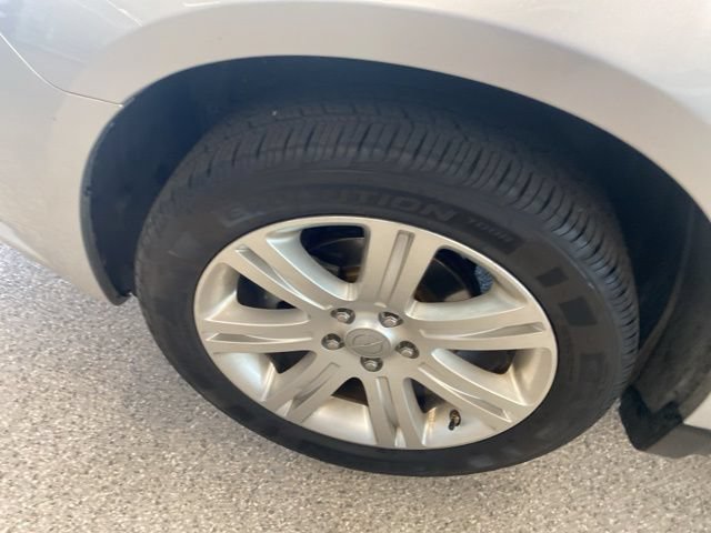 Used 2012 Chrysler 200 Touring FWD image 10