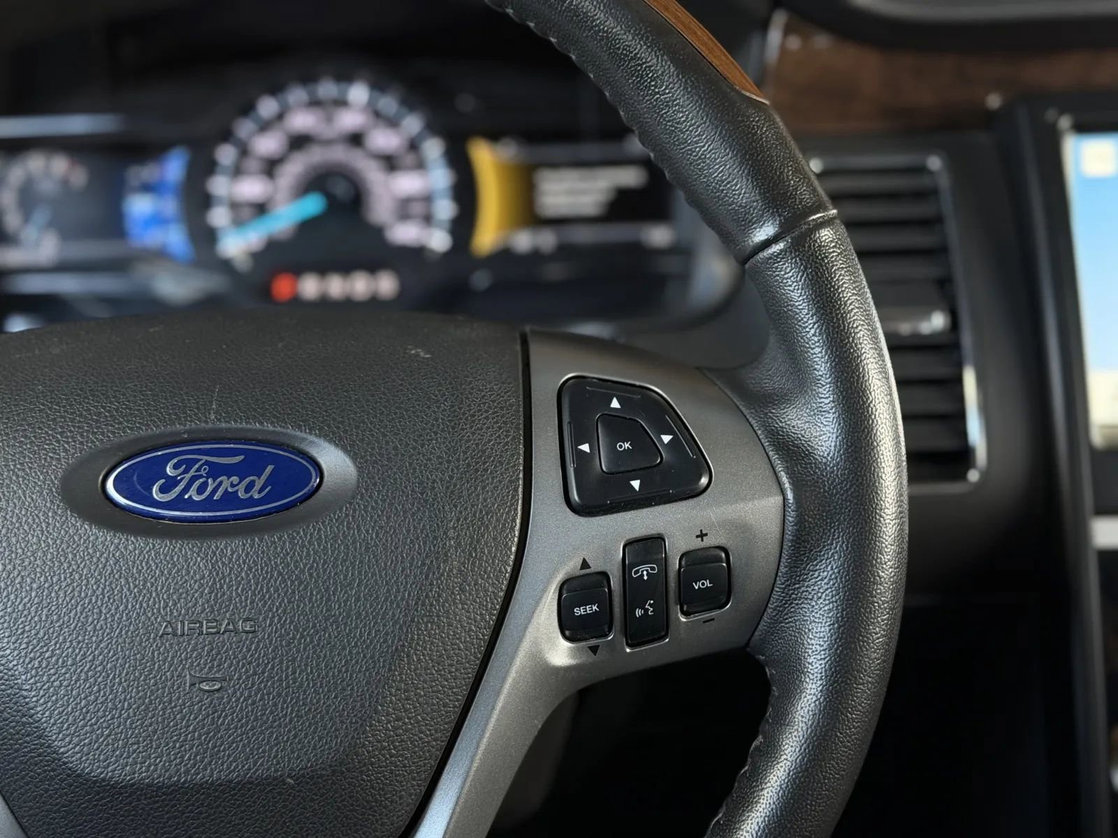 Used 2018 Ford Flex Limited image 25