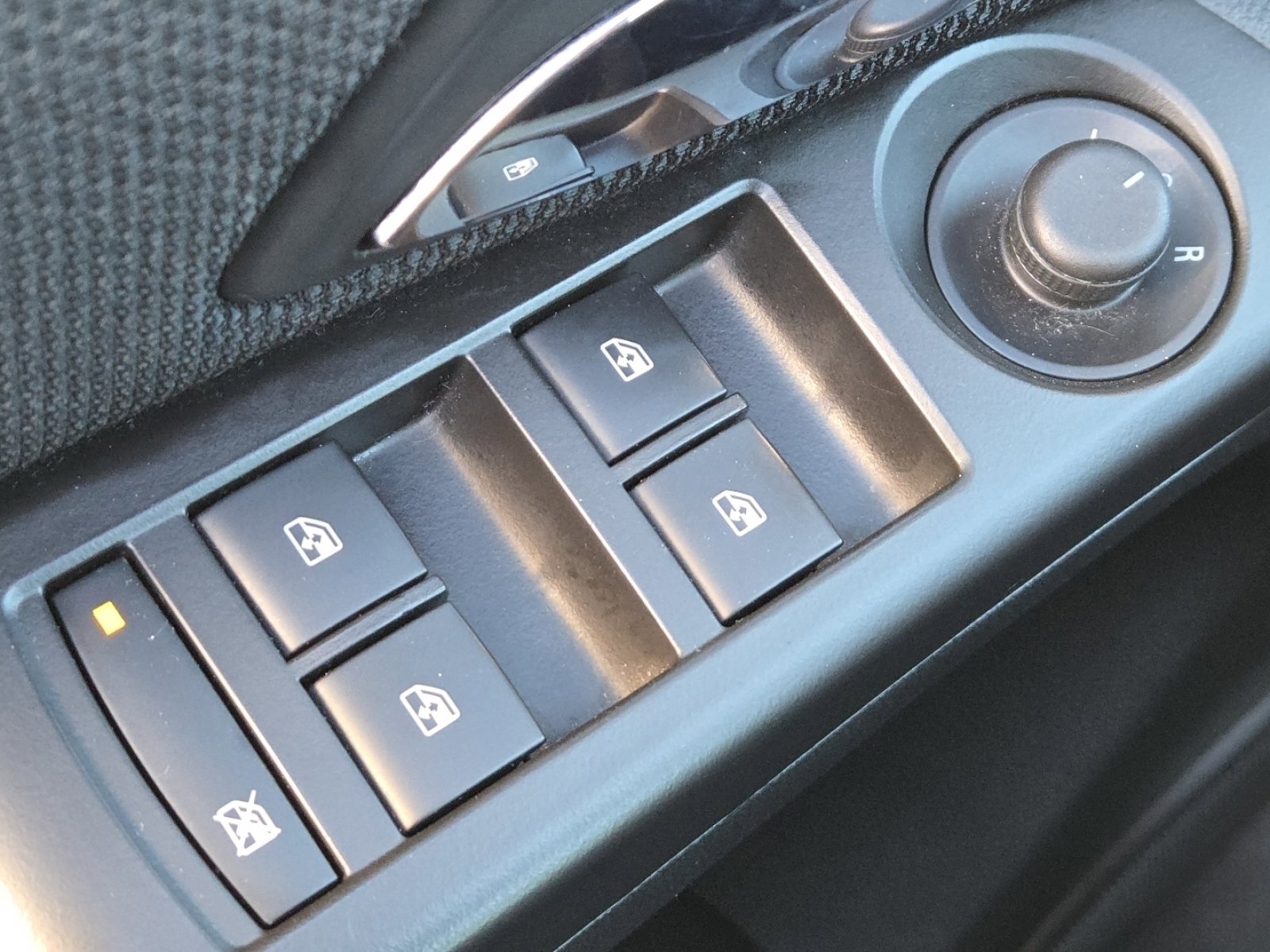 Used 2014 Chevrolet Cruze LT image 29