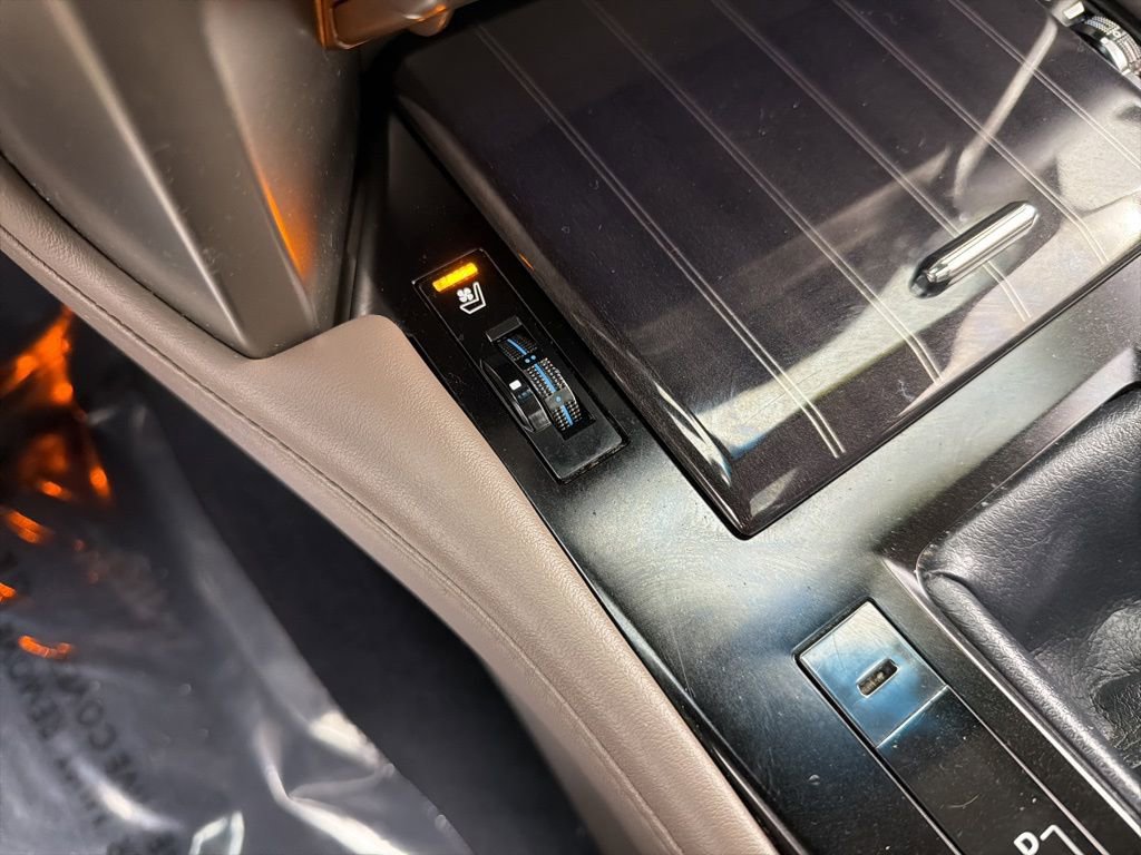 Used 2020 Lexus GX 460 Premium w/ Premium Package image 20