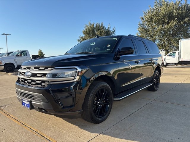 Used 2022 Ford Expedition Max XLT image 4