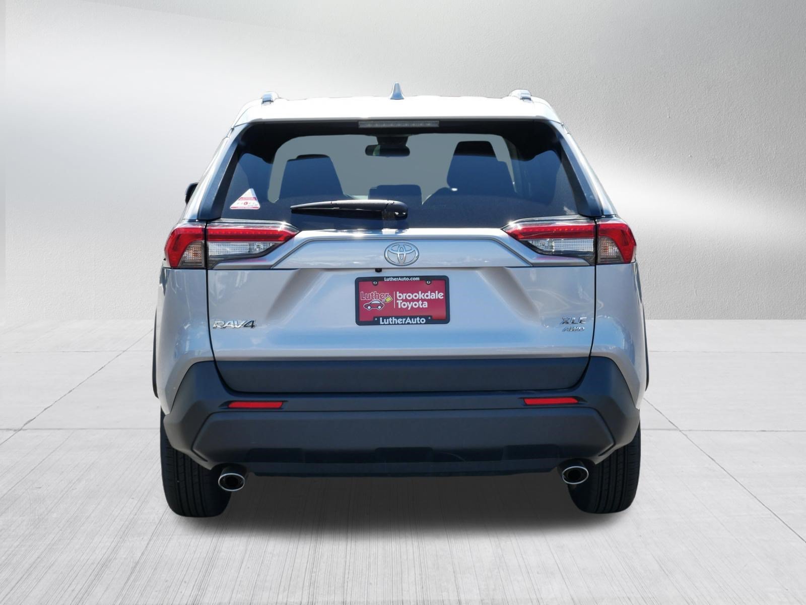 Used 2025 Toyota RAV4 XLE AWD/4WD image 6