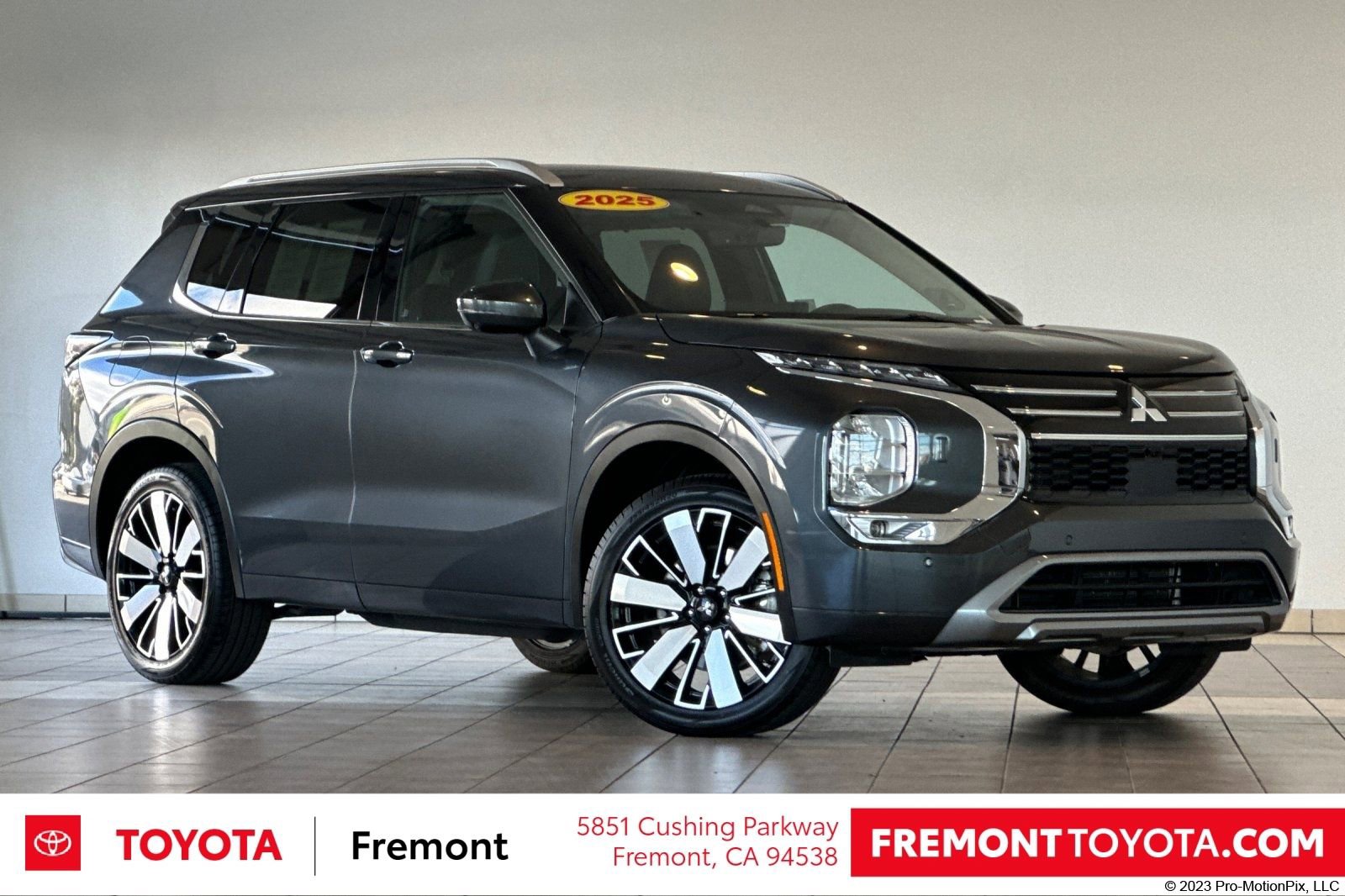 Used 2025 Mitsubishi Outlander SEL