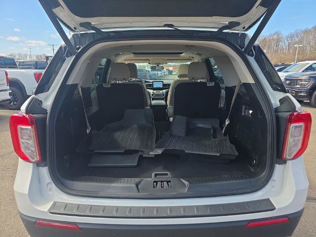 Certified 2022 Ford Explorer XLT w/ Equipment Group 202A image 25