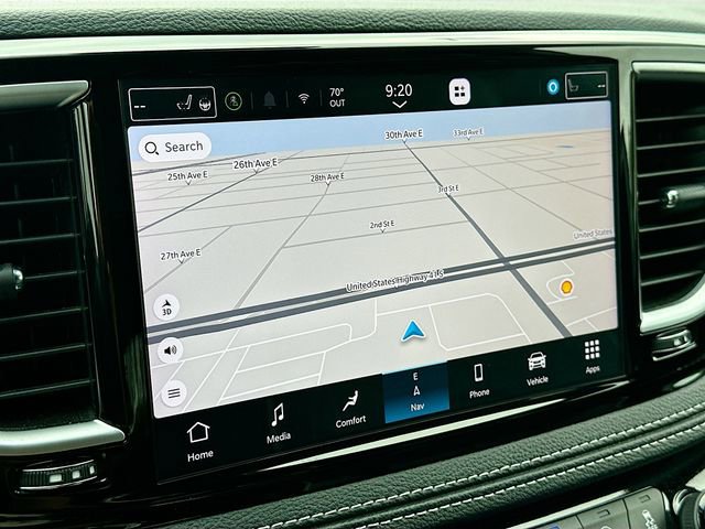 Used 2025 Chrysler Pacifica Limited w/ Uconnect Theater Family Group AWD/4WD image 13