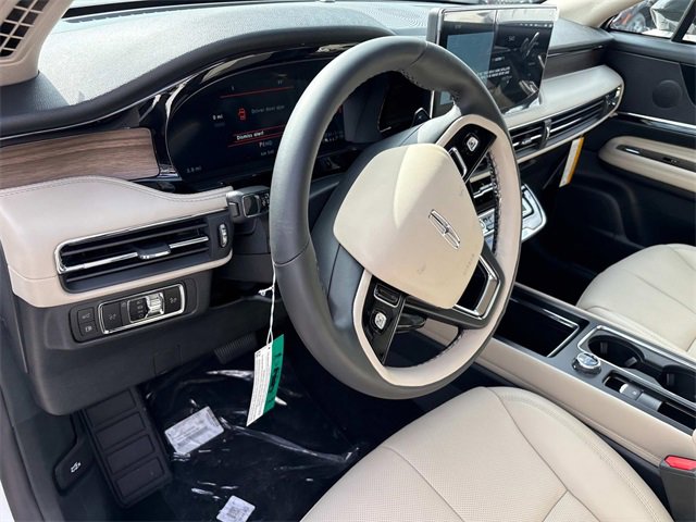 New 2025 Lincoln Corsair Grand Touring w/ Jet Appearance Package image 25