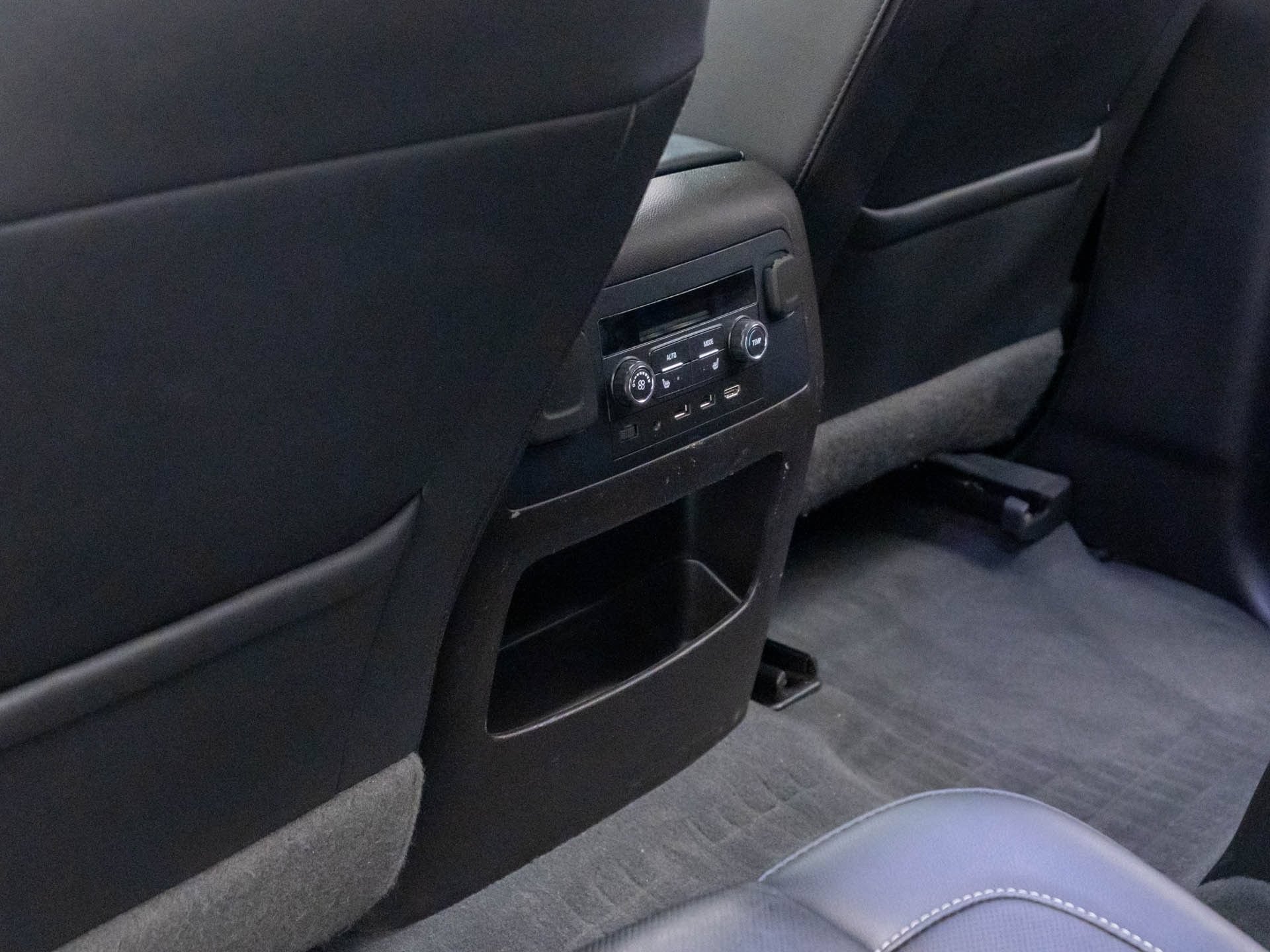 Used 2019 Chevrolet Tahoe Premier AWD/4WD image 18