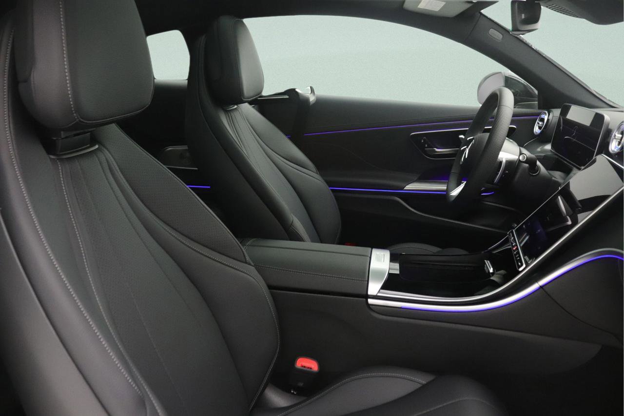 New 2026 Mercedes-Benz CLE 300 4MATIC Coupe image 7