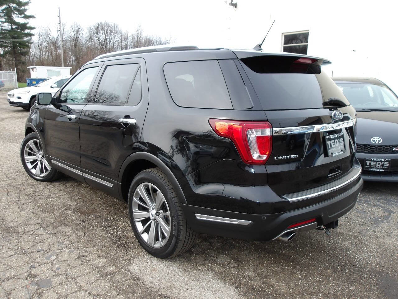 Used 2018 Ford Explorer Limited image 5