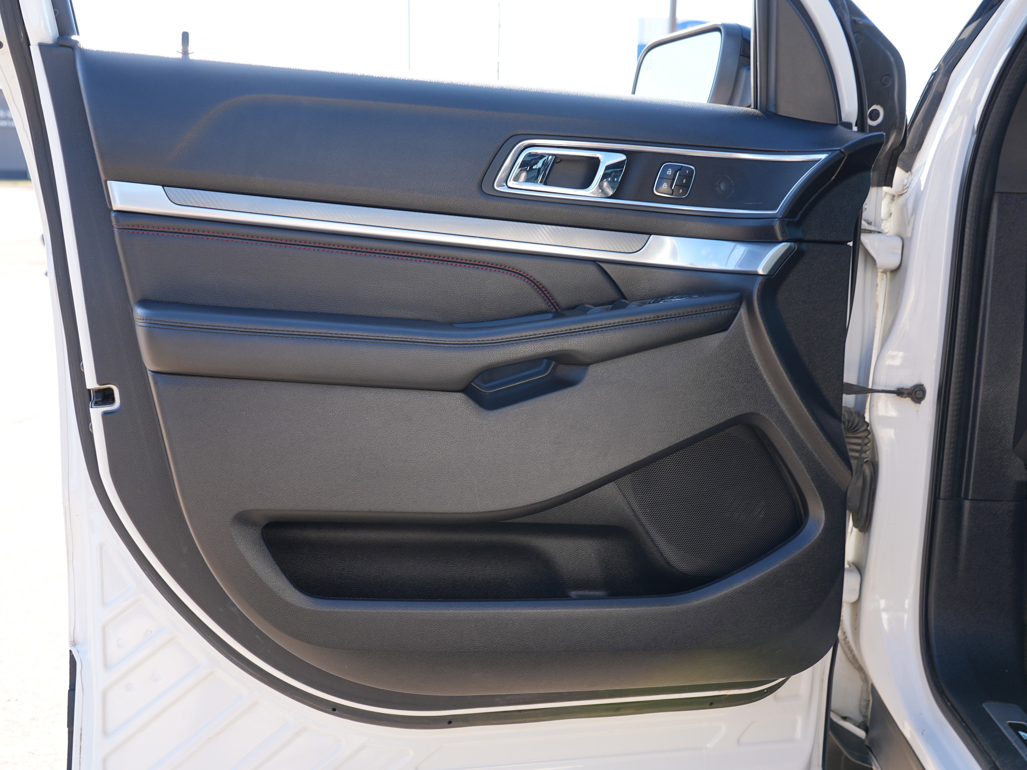 Used 2016 Ford Explorer Sport w/ Equipment Group 401A image 16