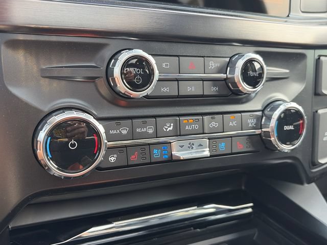 New 2026 Ford F250 Lariat w/ Black Appearance Package AWD/4WD image 23