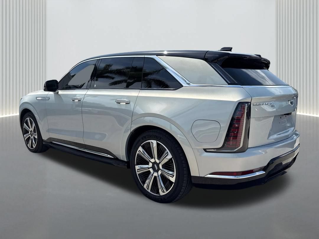Used 2025 Cadillac Escalade IQ Luxury 1 AWD/4WD image 9
