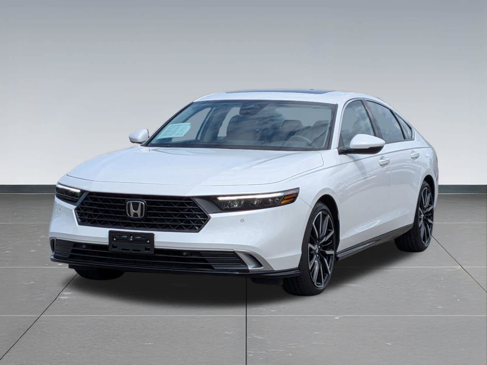 Used 2024 Honda Accord Touring image 8