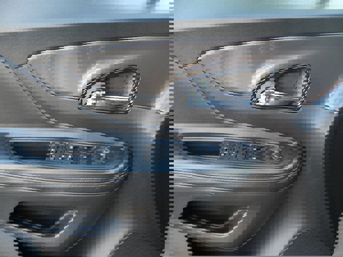 Used 2019 Buick Encore Preferred image 14