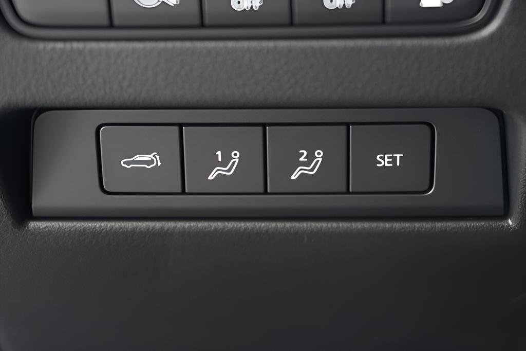 New 2025 MAZDA CX-70 Plug-In Hybrid w/ Premium Pkg AWD/4WD image 29
