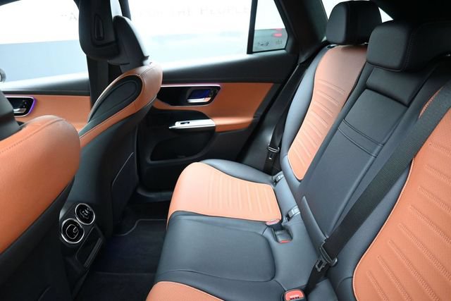 Used 2024 Mercedes-Benz GLC 300 image 23