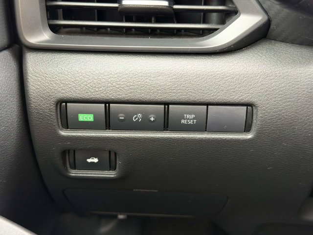 Used 2024 Nissan Sentra S FWD image 24