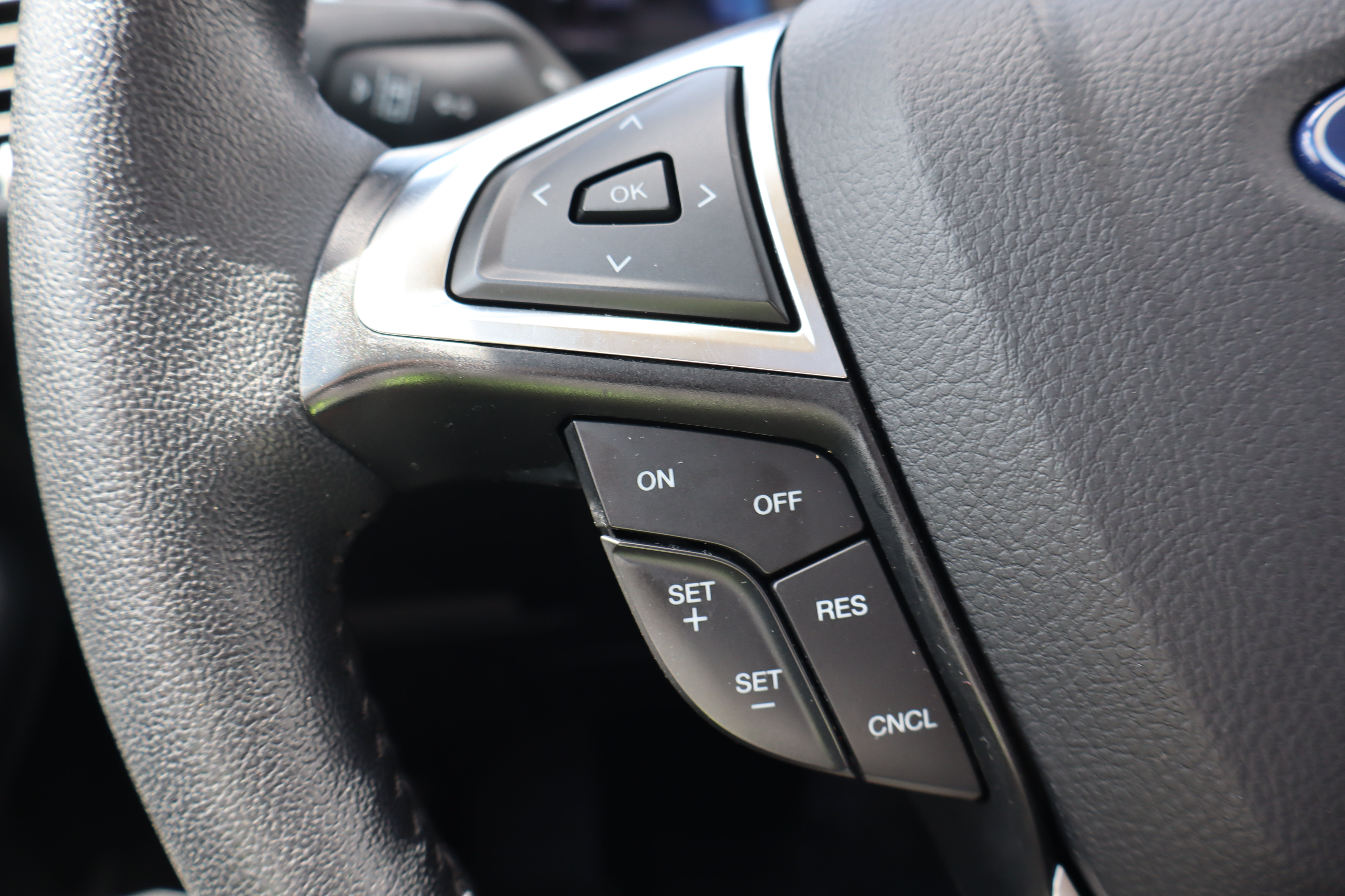 Used 2024 Ford Edge SEL w/ Convenience Package AWD/4WD image 16